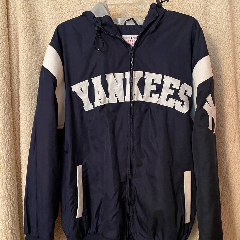 NY Yankees - size Medium